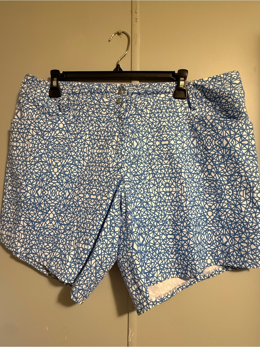 Adidas Golf Women’s Shorts Size 14 Blue White Geometric Print Performance